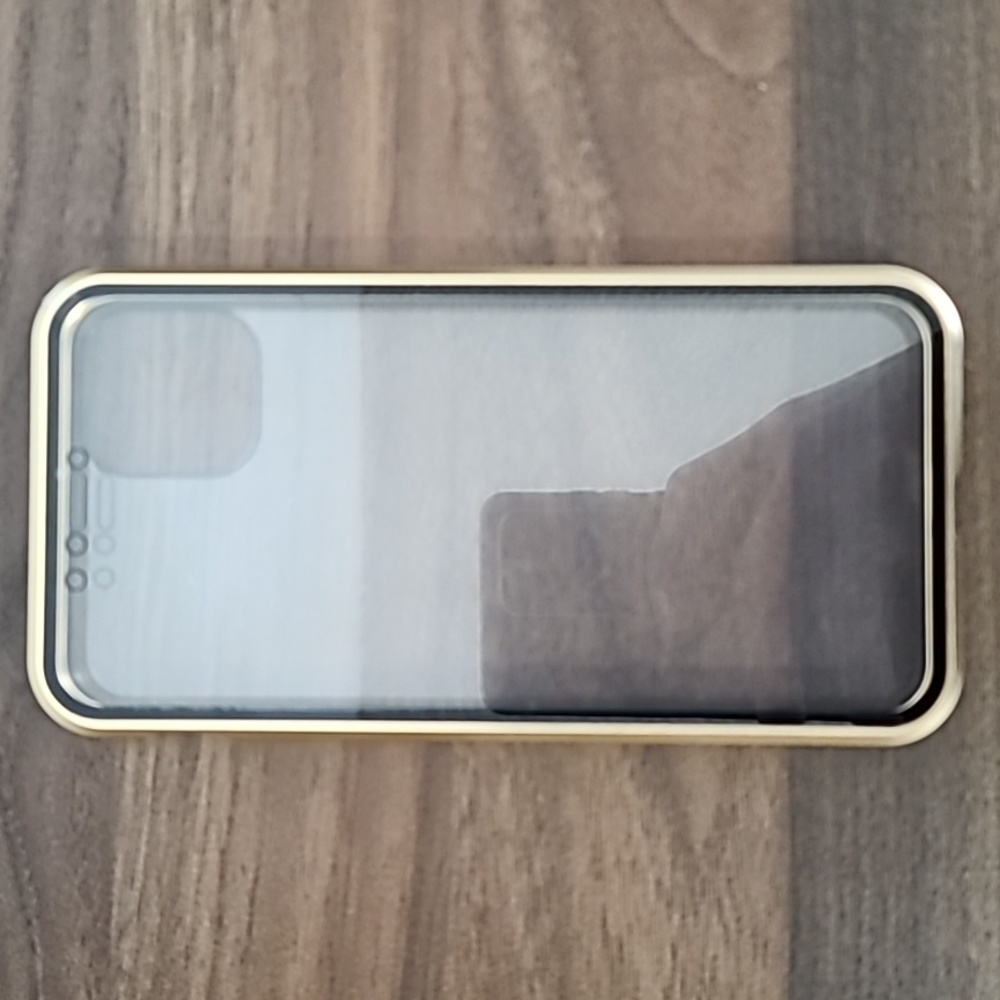 Apple iPhone 13 Pro Max Gold Magnetic Protective Case Smartphone Screen Cover